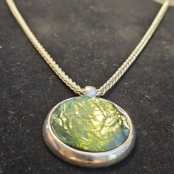 Silver Necklace and Earring Set with Green Glass Accent - Picture 4 of 9